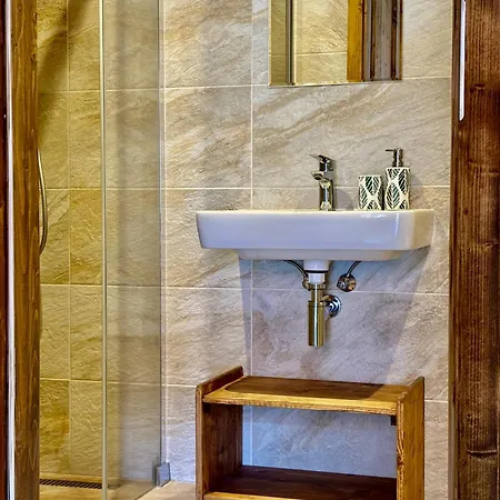 Bed & Breakfast Hlucov - & Restaurace 3*